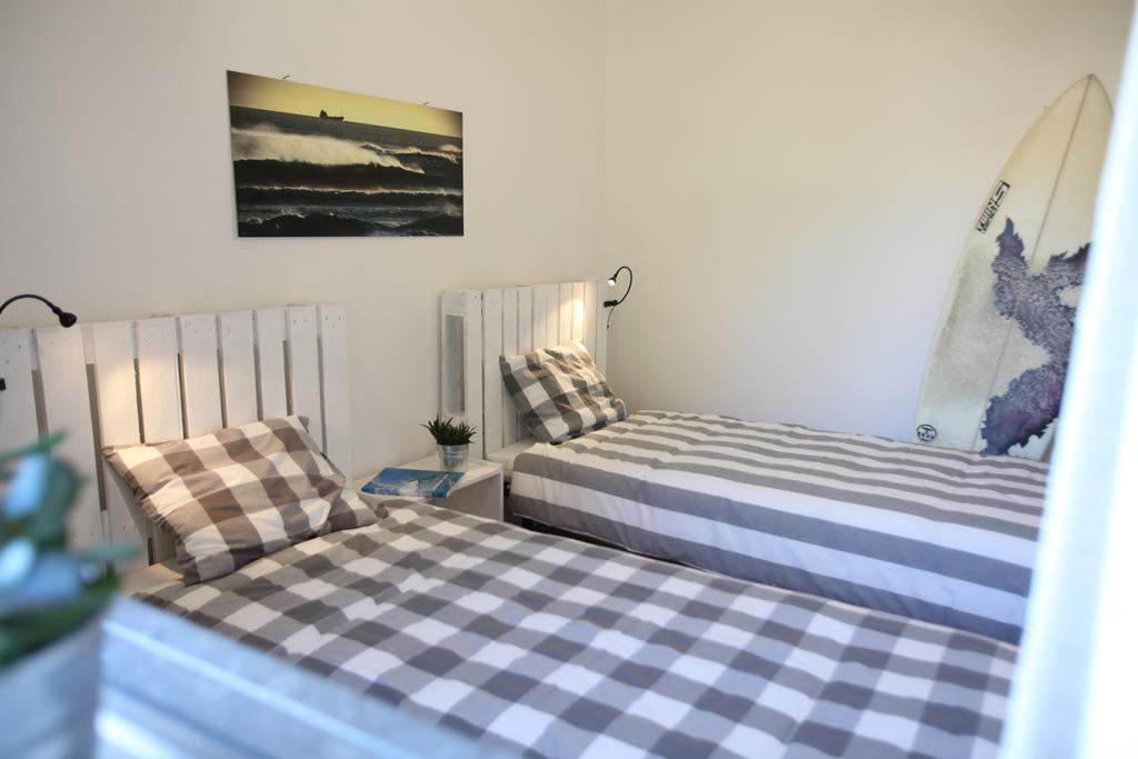 Hostel Moka Surfhouse Ericeira Pokoj fotografie